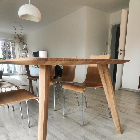 ref-1760954440-et125-esstisch