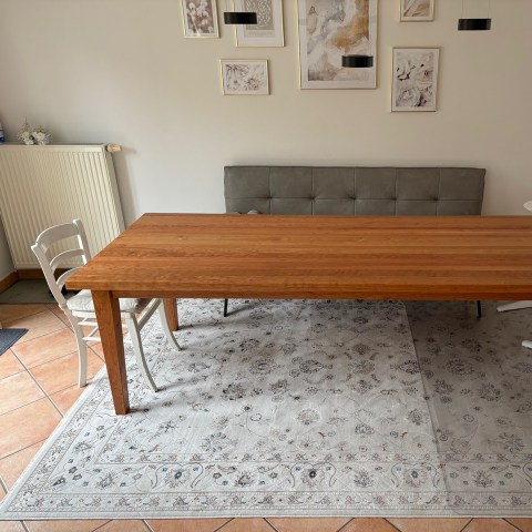 ref-1764585451-et21-esstisch