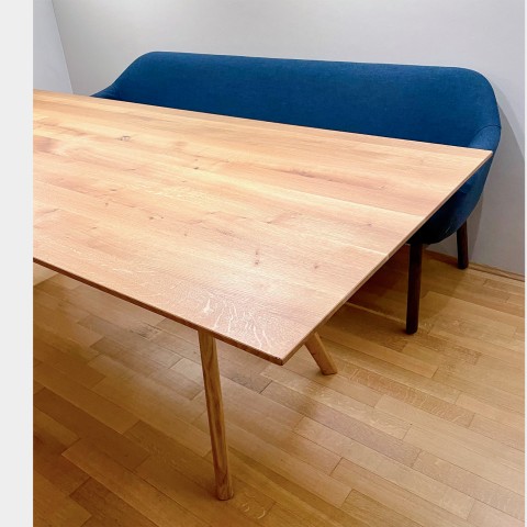 ref-1777282218-et36-esstisch