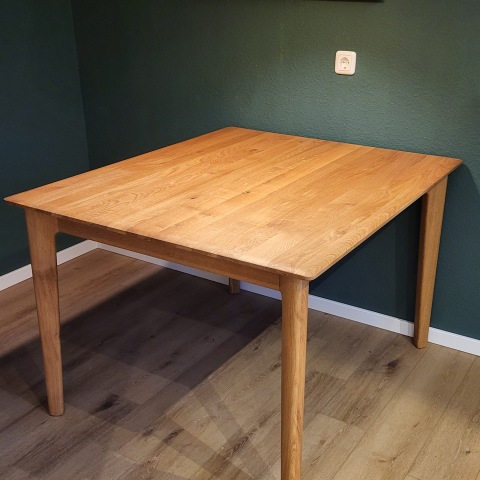 ref-1765792364-et145-esstisch