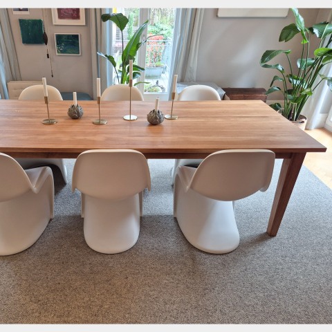 ref-1775122376-et21-esstisch