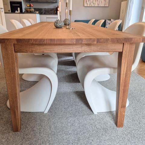 ref-1775122376-et21-esstisch