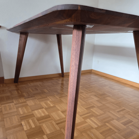 ref-1777281619-et125-esstisch
