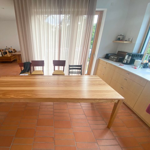 ref-1791365743-et12-esstisch
