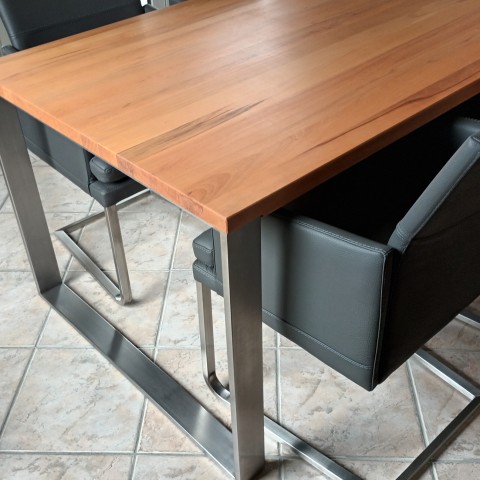 ref-1759156221-et39-esstisch