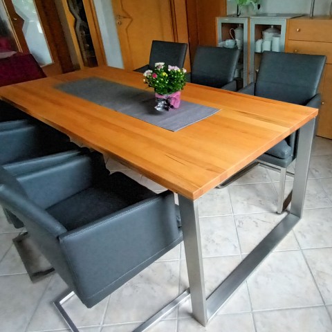 ref-1759156221-et39-esstisch