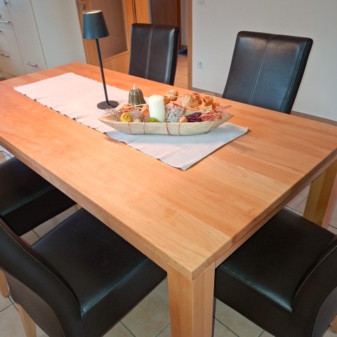 ref-1791365447-et10-esstisch