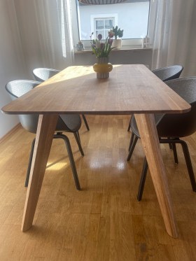 ref-1774271636-et125-esstisch