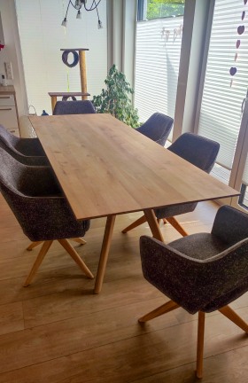 ref-1783339946-et36-esstisch