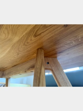 ref-1759224444-et36-esstisch
