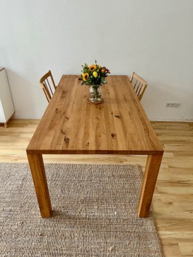 ref-1754561532-et01-esstisch
