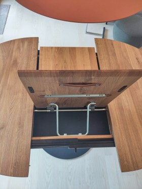 ref-1754983668-et330-sa-ausziehtisch