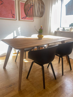 ref-1774271636-et125-esstisch