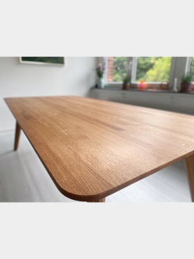 ref-1751277511-et125-esstisch