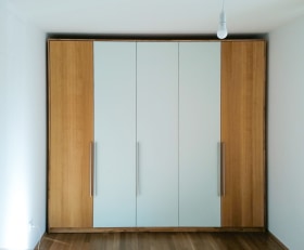 ref-1647266548-ks233-schrank