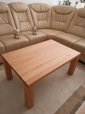 ref-1649421798-ct01-couchtisch