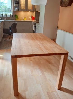 ref-1754634433-et05-esstisch