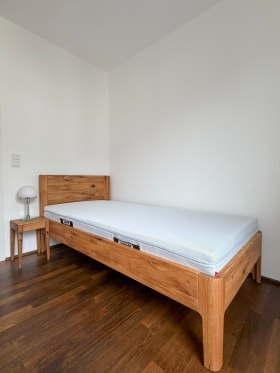 ref-1775038169-nt65-nachttisch