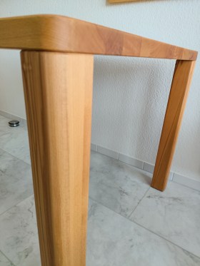 ref-1785752445-et05-esstisch