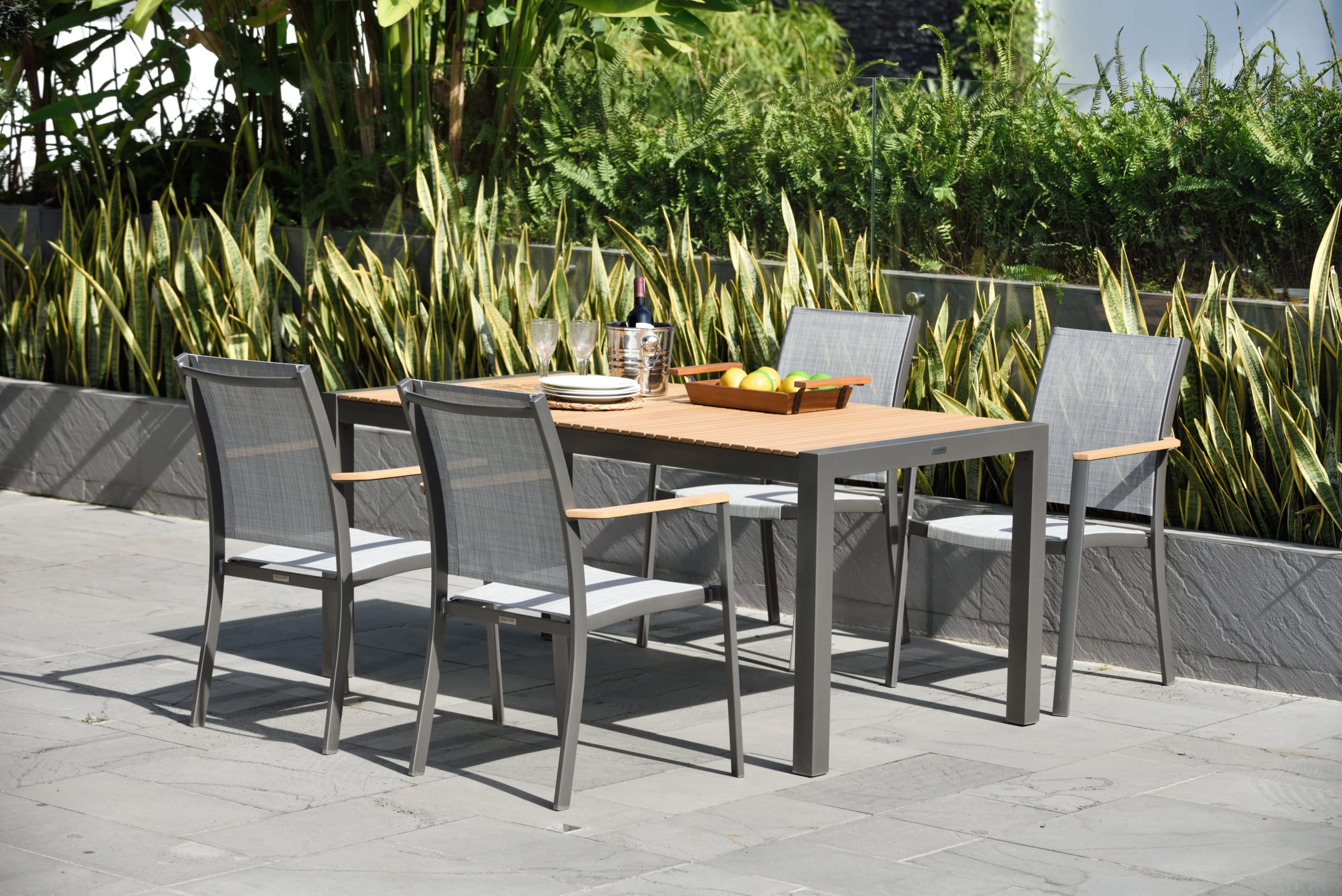 La mejor marca de muebles para terraza y jardín - LifestyleGarden®