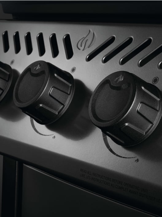 Barbacoa Napoleón de gas Freestyle 425