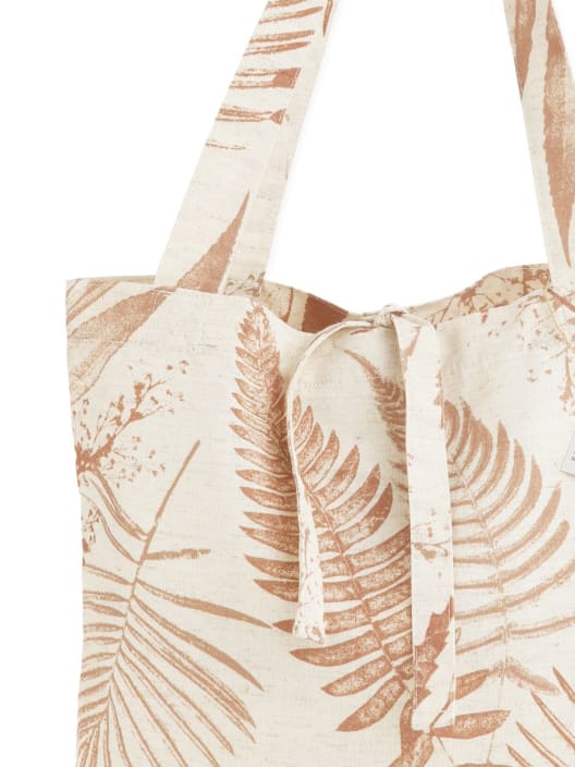 Bolsa shopping de hojas beige