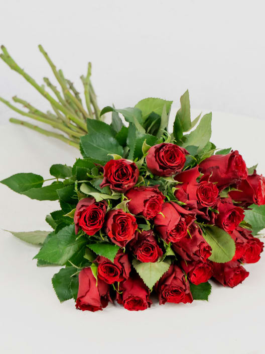 Ramillete de Mini Rosas Rojas