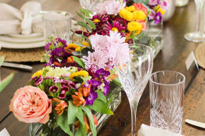 Taller de centro de mesa primaveral