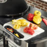 Soporte Cut & Catch Weber® para barbacoa Traveler