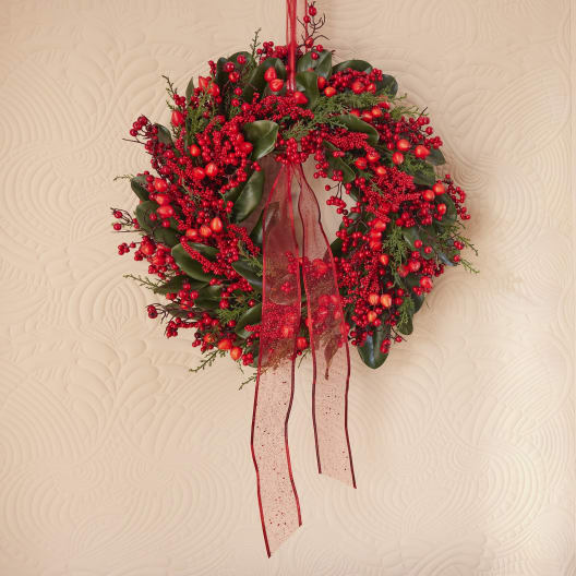 Corona artificial de Navidad verde con bayas rojas Ø 60 cm