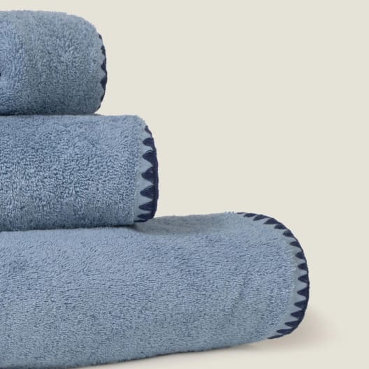 Toalla de baño con pespunte Unimax