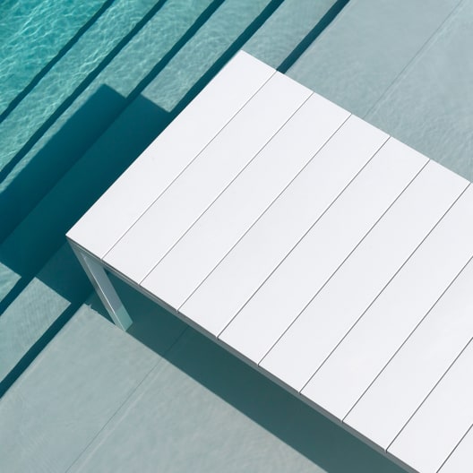 Mesa de comedor exterior Nardi RIO blanca extensible