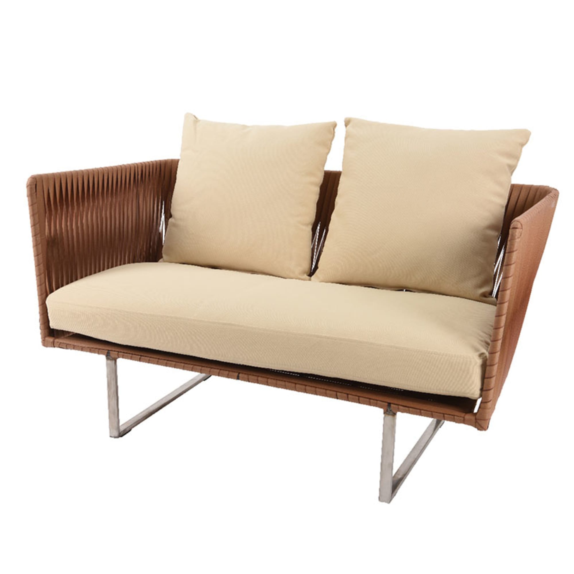 Sofá marron con cojines Fronda