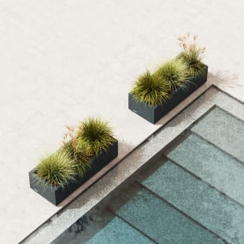 Herstera Metal Planter – Jardinera XIC antracita