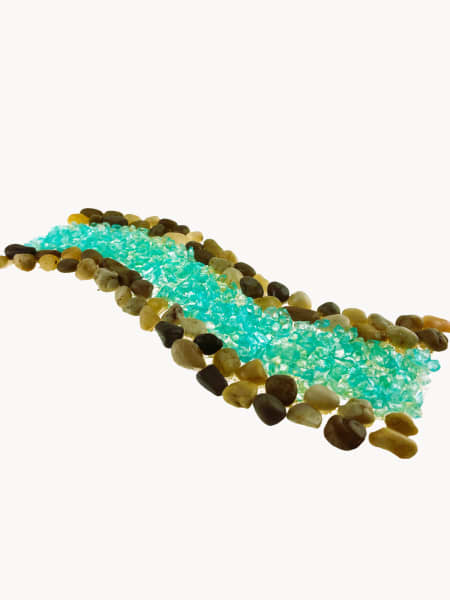 Río con piedras para Belén