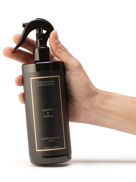 Ambientador textil Cerería Mollá Santal & Tonka (500 ml)