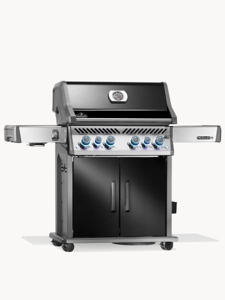 Barbacoa Napoleón de gas Rogue PRO-S 525