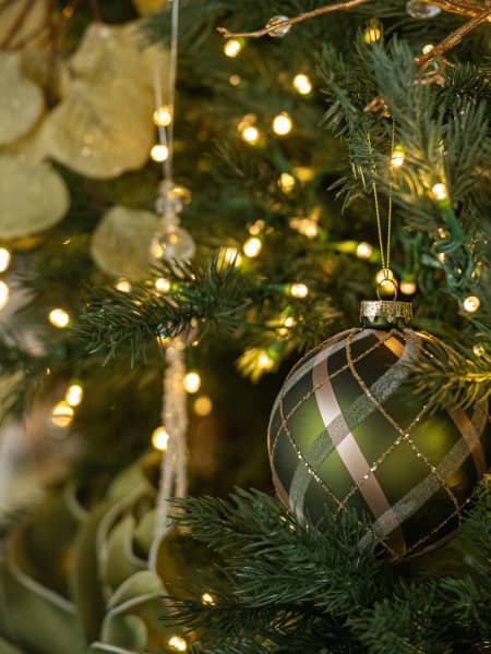 Bola de Navidad de cristal con cuadros verde y dorado Ø8 cm