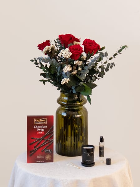 Ramo San Valentín 6 rosas preservadas