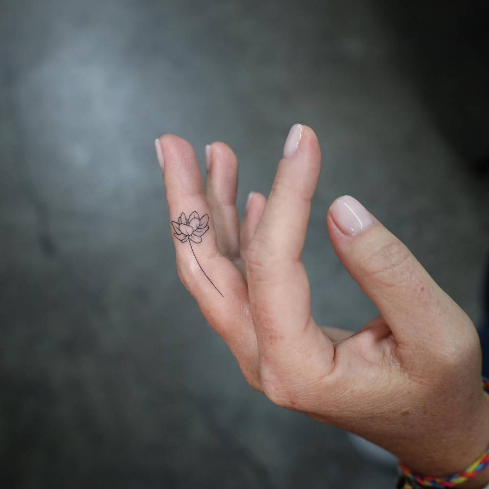 Finger Tattoo Ideas You Can Easily Hide