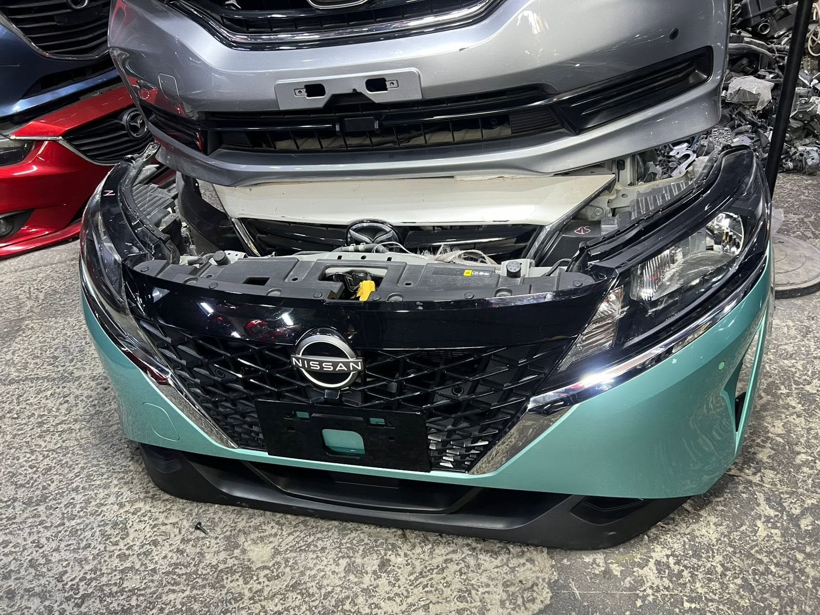 Nissan Note E13 Nosecut
