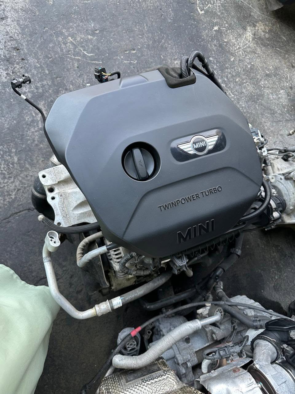 MINI TwinPower Turbo engine