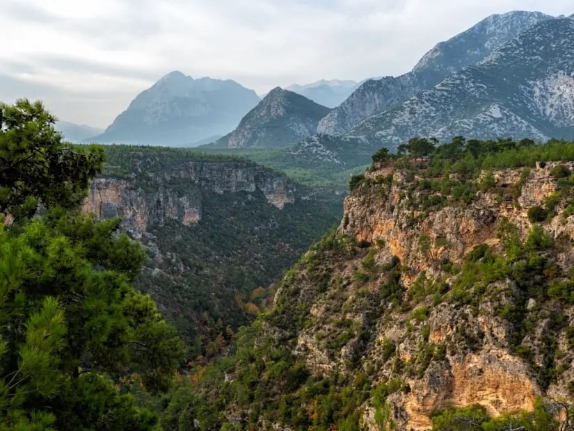 Güver Uçurumu — Antalya doğa ve parklar