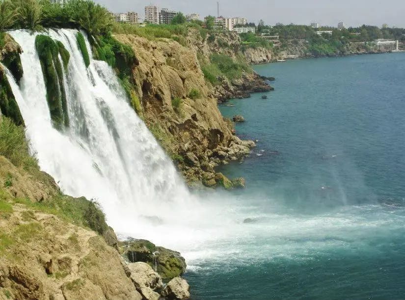 Düden Şelalesi — Antalya doğa ve parklar