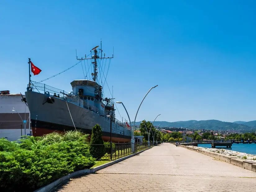 Gölcük Kavaklı Sahili — Kocaeli doğa ve parklar
