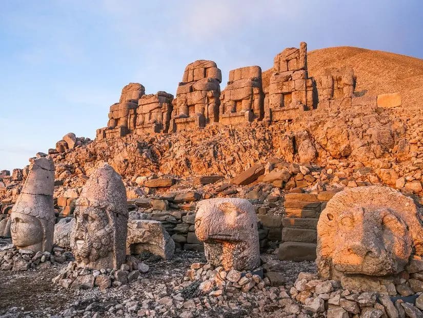 Nemrut Dağı Milli Parkı — Adıyaman tarihi yerler