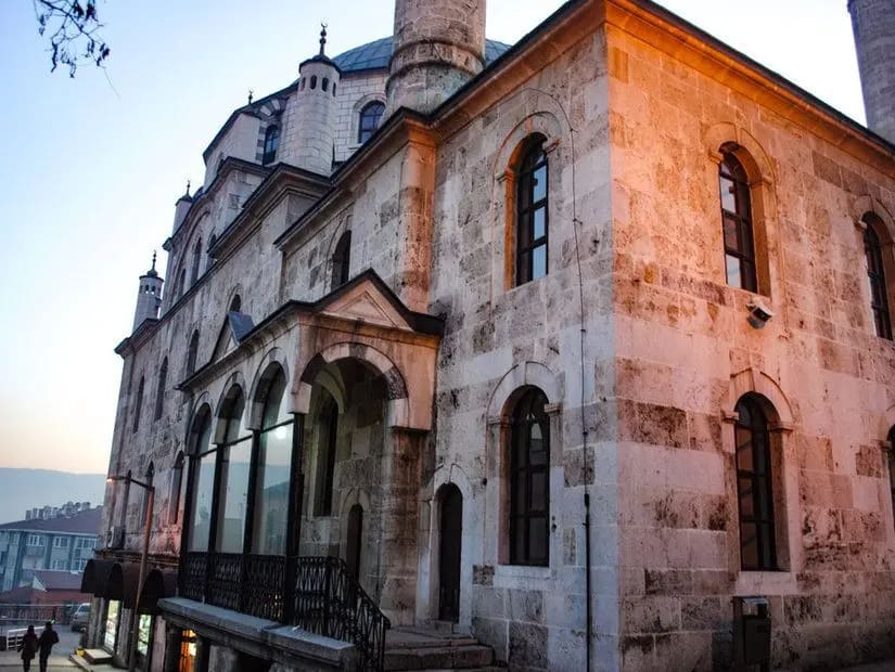 Saraçhane Cami — Bolu gezilecek yerler