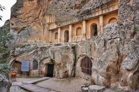 Sümbüllü Kilise — Aksaray kültürel ve dini yapılar