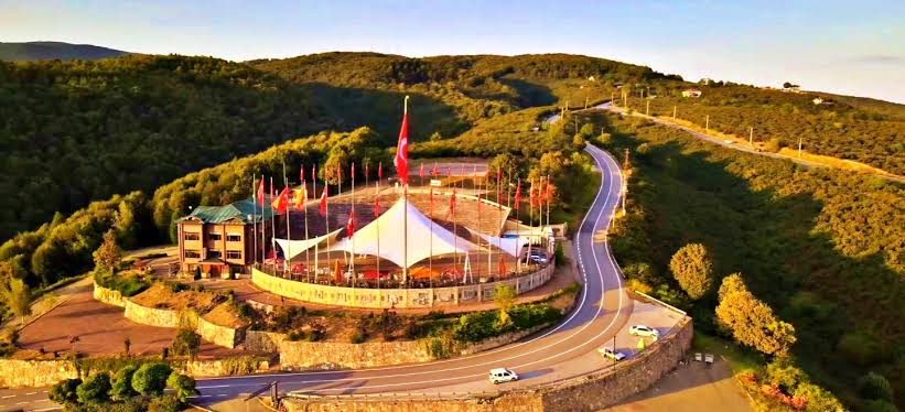 Selman Dede Mesire Alani Ve Hayvanat Bahcesi — Sakarya doğa ve parklar