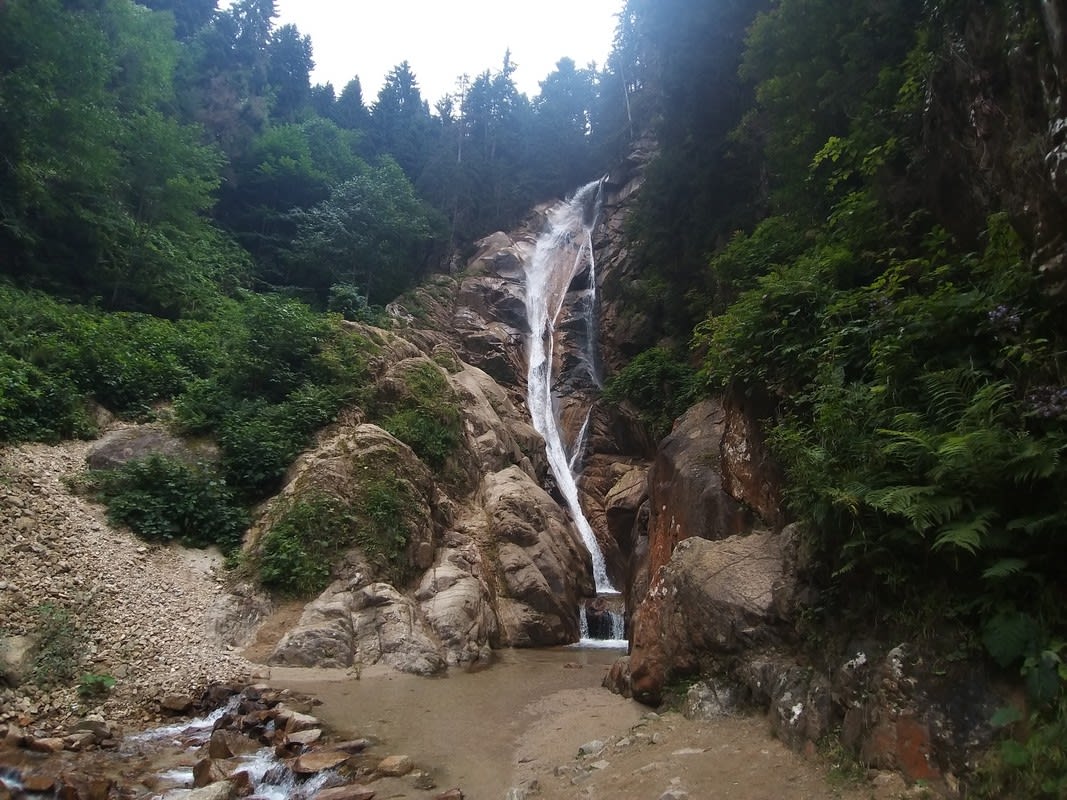 Hostaval Şelalesi — Rize doğa ve parklar